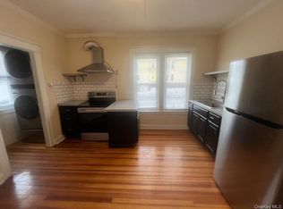 18 Innis Ave Floor 1, Poughkeepsie, NY 12601