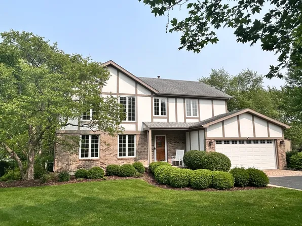 17343 W Hickory Ln, Grayslake, IL 60030