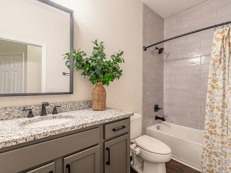 147 Birchmont Dr — Photo 16