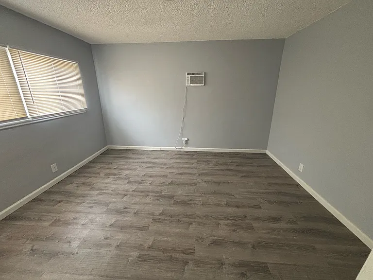 2618 Seaman Ave #2618 — Photo 5
