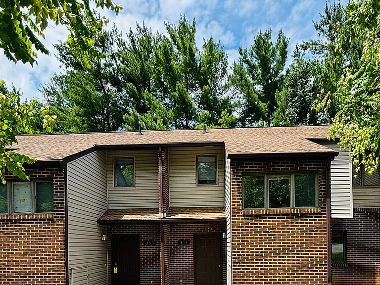354 Shenandoah Cir — Photo 2