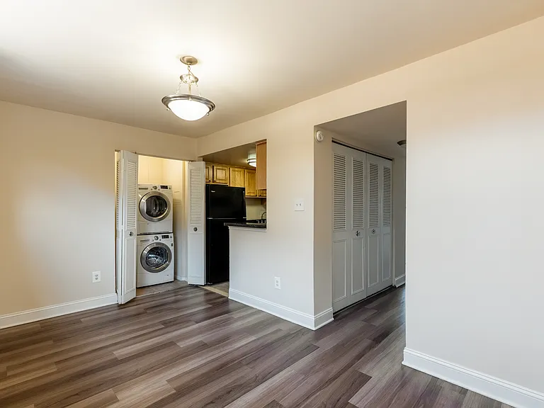 Takoma Landing — Photo 27
