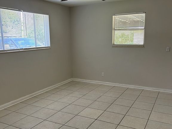 5th image of 6814 Tinkerbell Ln