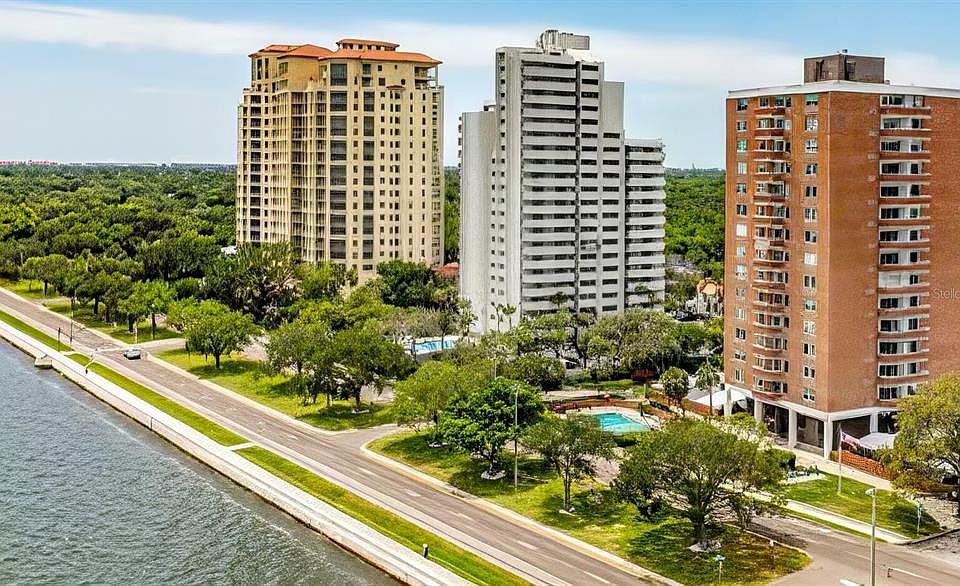 1st image of 4015 BAYSHORE BOULEVARD #12B