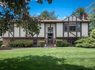 969 Tilton Rd, Valley Cottage, NY 10989