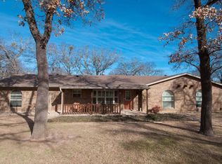 5657 Woodcrest Dr, Fort Worth, TX 76140