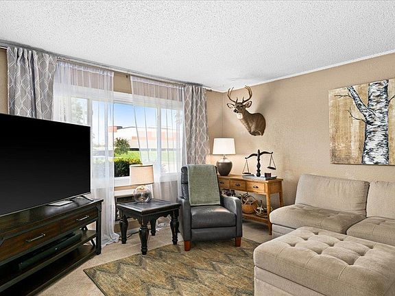 3rd image of 702 N 21st St