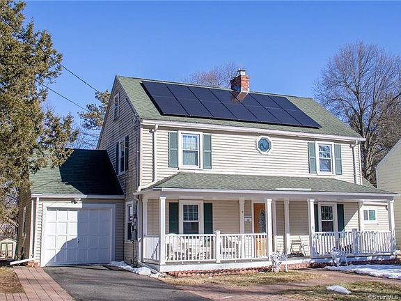 3rd image of 12 Brookline Dr