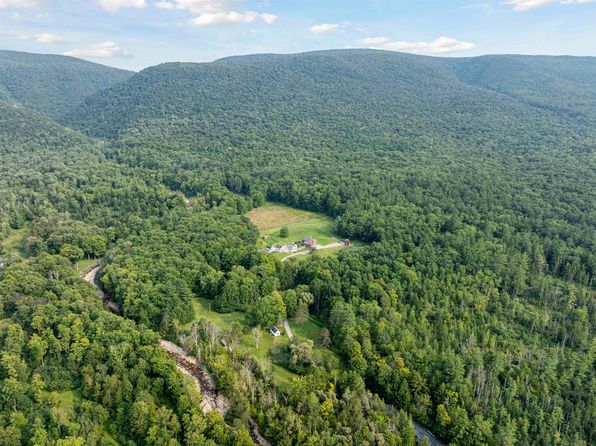 527 Benson Road, Manchester, VT 05255