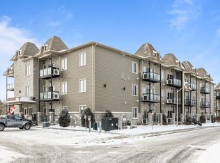 300 Solstice Cres #205, Russell, ON K0A1W1