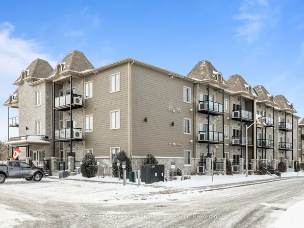 300 Solstice Cres #205, Russell, ON K0A 1W1