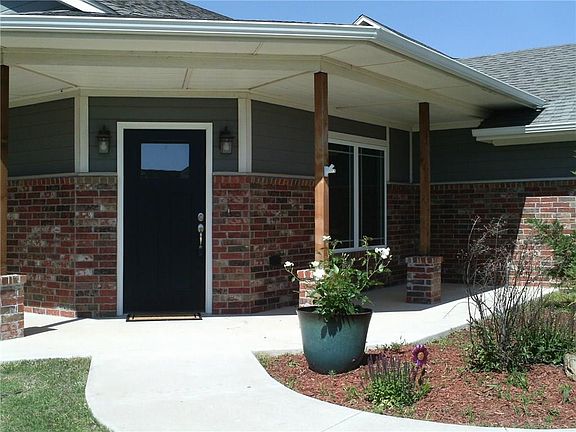 4th image of 8301 NW 140th St