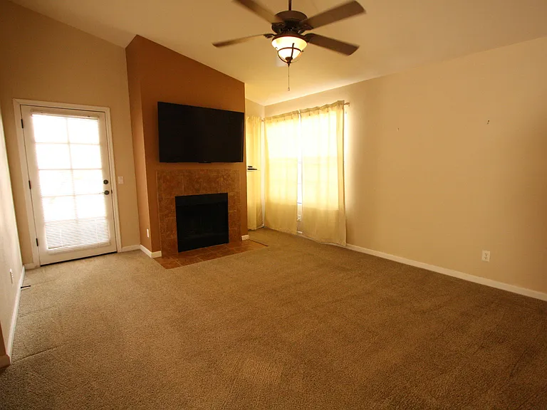 6445 N Tierra De Las Catalinas #58 — Photo 7