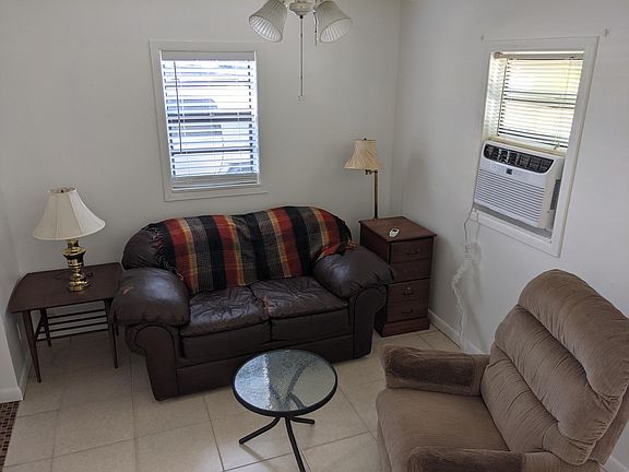 5th image of 817 Habour City Blvd #2