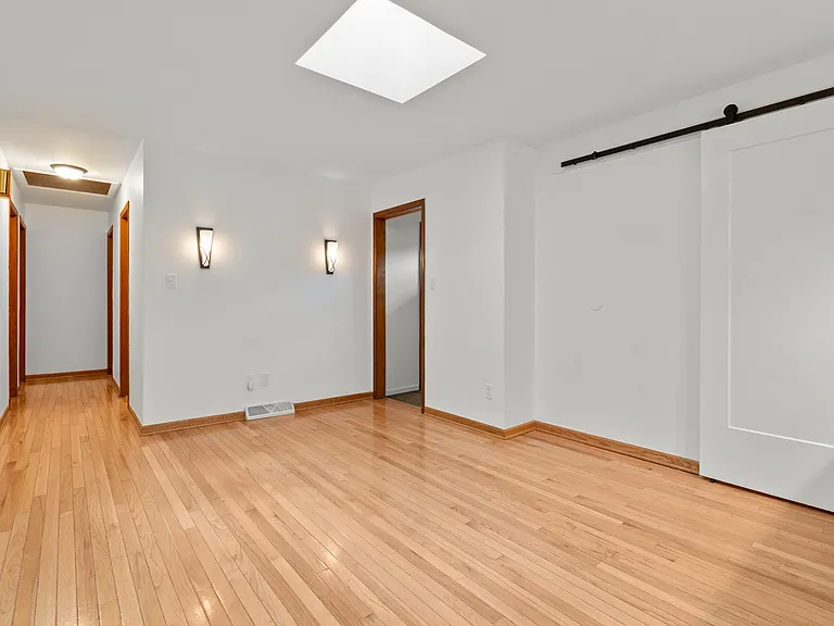 9502 Fran Lin Pkwy — Photo 4