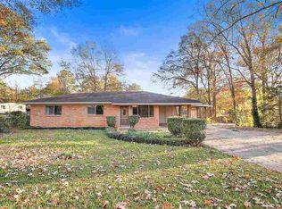 2261 Upper Dr, Pearl, MS 39208