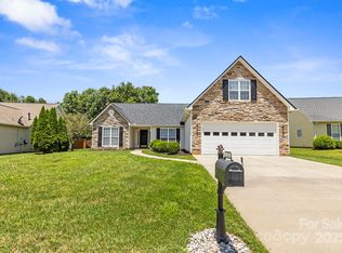 30 Morning Mist Rd, Fletcher, NC 28732