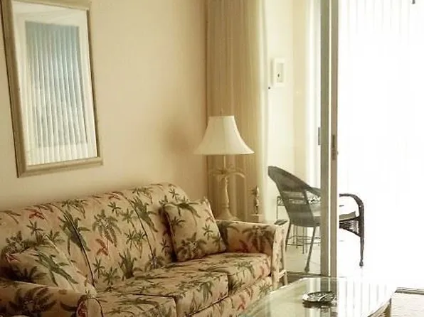 244 Saint Augustine Ave APT 605, Venice, FL 34285