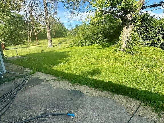 4th image of 10816 Spring Garden Dr