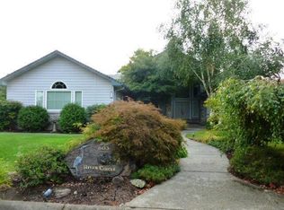 603 River Cir, Grants Pass, OR 97527