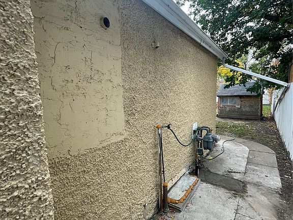5th image of 434 G Avenue S