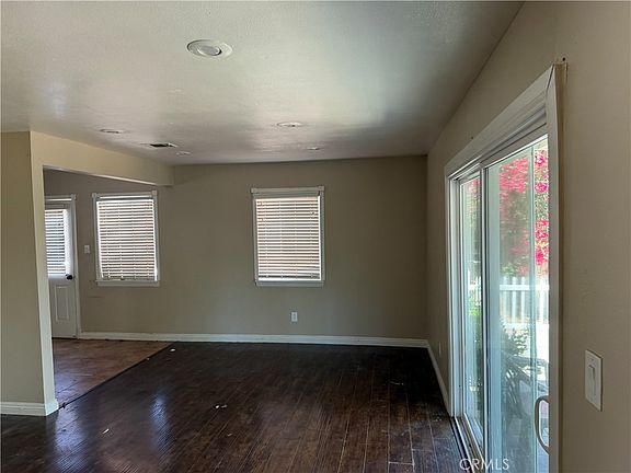 4th image of 750 Chesham Ave
