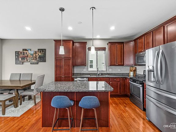 3rd image of 4311 Fraser Cir