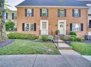 2000 King James Pkwy APT 127, Westlake, OH 44145