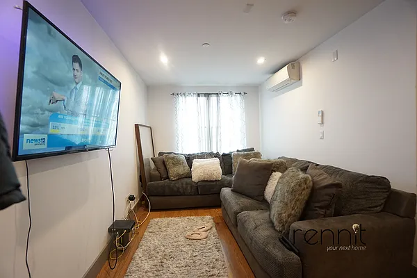 Rented by Rennit Inc. | media 22