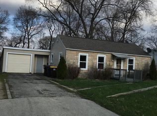 7311 Rogers St, Machesney Park, IL 61115