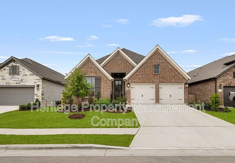 316 Hulda Trl — Photo 1