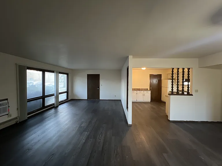 10112 W Sharon Ln — Photo 1