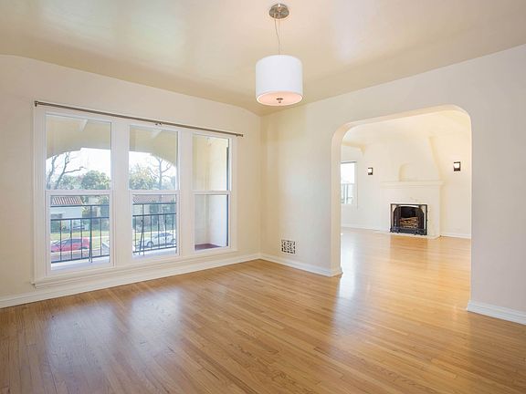 4th image of 1513 S Crescent Heights Blvd