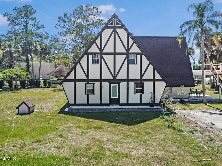 2440 Brandywine Ln — Photo 28