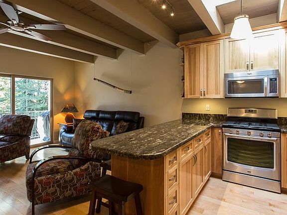 5th image of 837 Southwood Blvd Unit 24