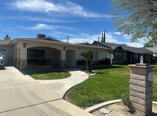 924 W Orange St, Colton, CA 92324