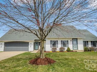 1141 Monza Dr, Jenison, MI 49428