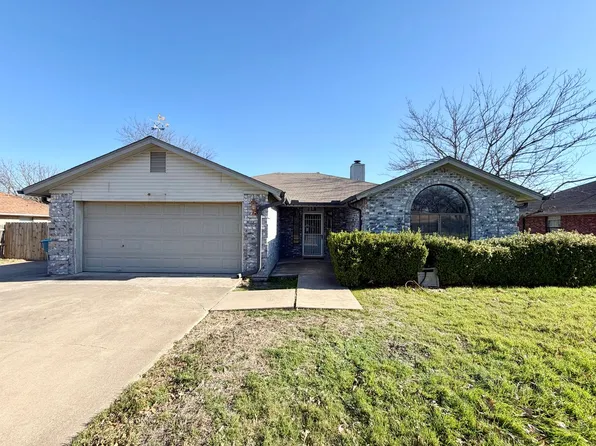 221 Ivy Ln, Hewitt, TX 76643