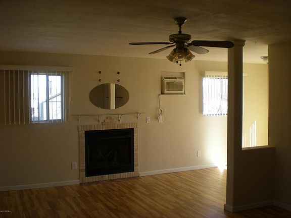 3rd image of 2843 N Indian Wells Dr