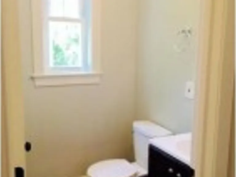 39 Beech Glen St #3 — Photo 9