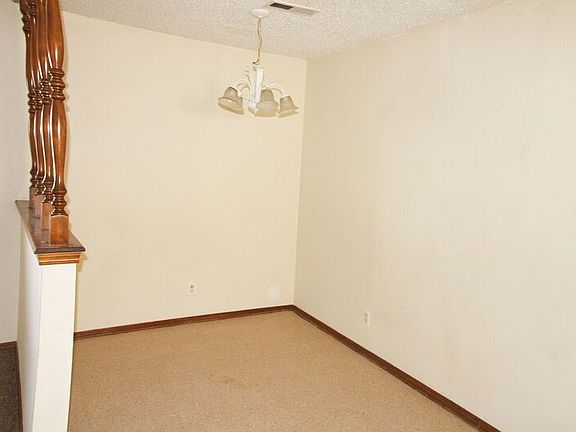 5th image of 1214 N Columbia Pl