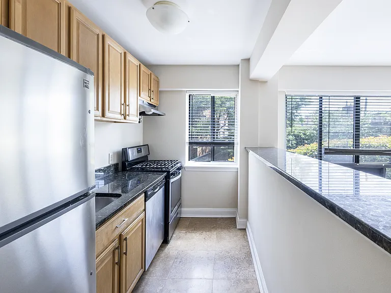 3901 Tunlaw Rd NW #204-1 — Photo 8