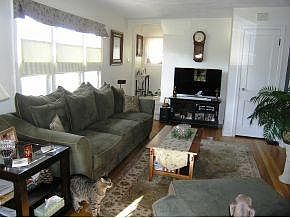 5th image of 521 Swartwood Ave