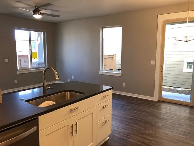 61069 Sydney Harbor Dr — Photo 8