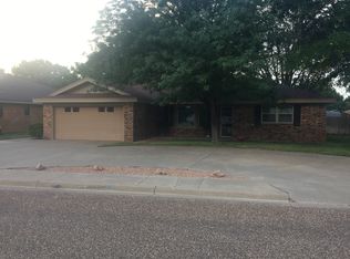 140 Pecan St, Hereford, TX 79045
