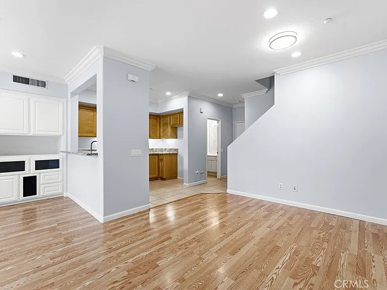 24 Corbin St — Photo 3