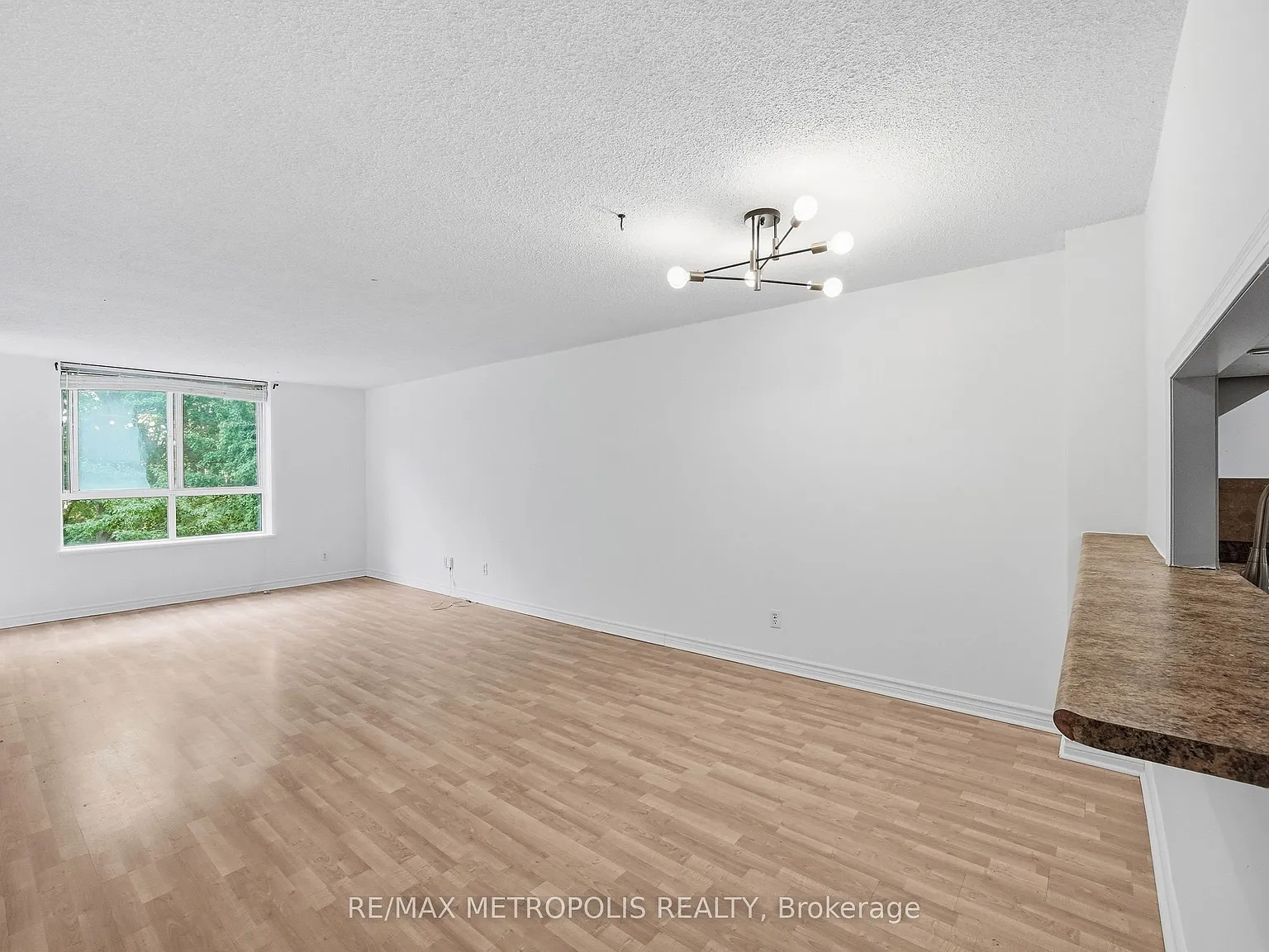3 bed, $3,100 — Photo 4