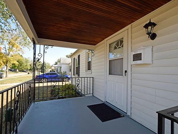 3rd image of 3004 Princeton Ave