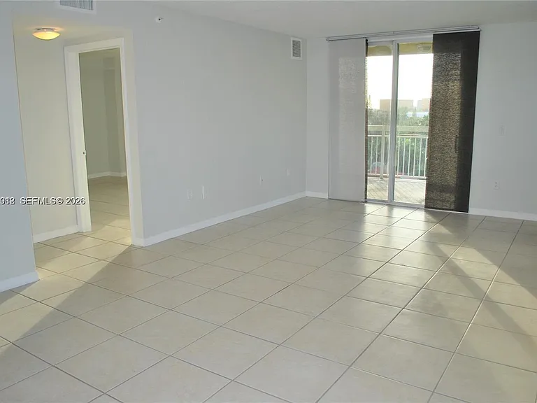 816 NW 11th St #801 — Photo 28