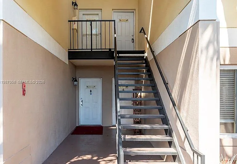 815 W Boynton Beach Blvd #10-205 — Photo 5